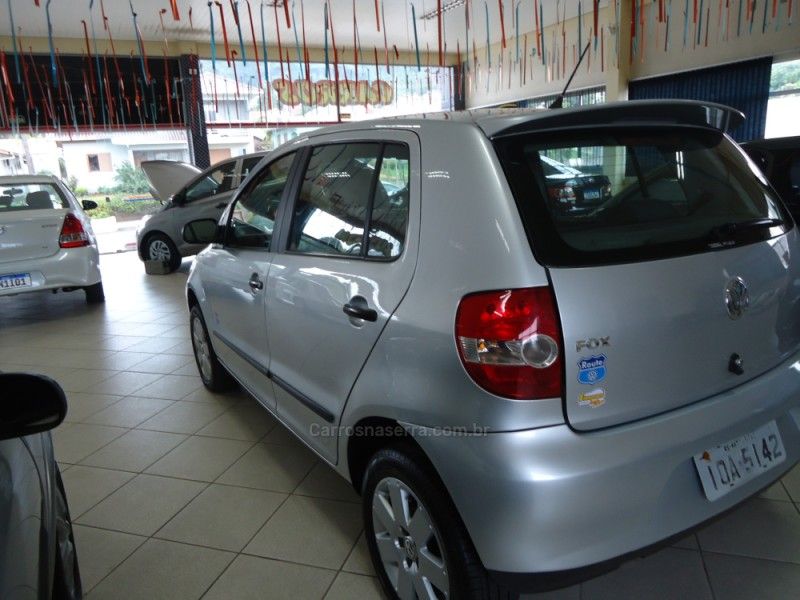 VOLKSWAGEN FOX 1.6 MI ROUTE 8V 2008/2008 BOURSCHEID CARROS E MOTOS SANTA CLARA DO SUL / Carros no Vale