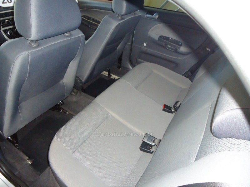 VOLKSWAGEN VOYAGE 1.0 MI TRENDLINE 8V 2012/2012 BOURSCHEID CARROS E MOTOS SANTA CLARA DO SUL / Carros no Vale