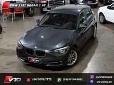 BMW 118I 1.6 URBAN LINE 16V TURBO 2013/2014 V10 VEÍCULOS CAXIAS DO SUL / Carros no Vale