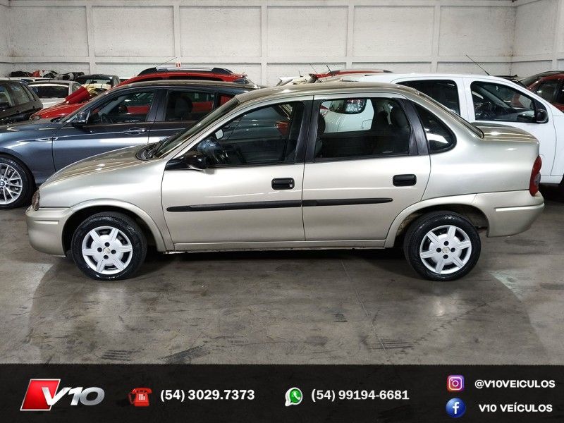 CHEVROLET CLASSIC 1.0 MPFI LIFE 8V 2009/2010 V10 VEÍCULOS CAXIAS DO SUL / Carros no Vale