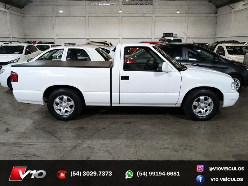 CHEVROLET S10 2.2 EFI DLX 4X2 CS 8V 1995/1996 V10 VEÍCULOS CAXIAS DO SUL / Carros no Vale