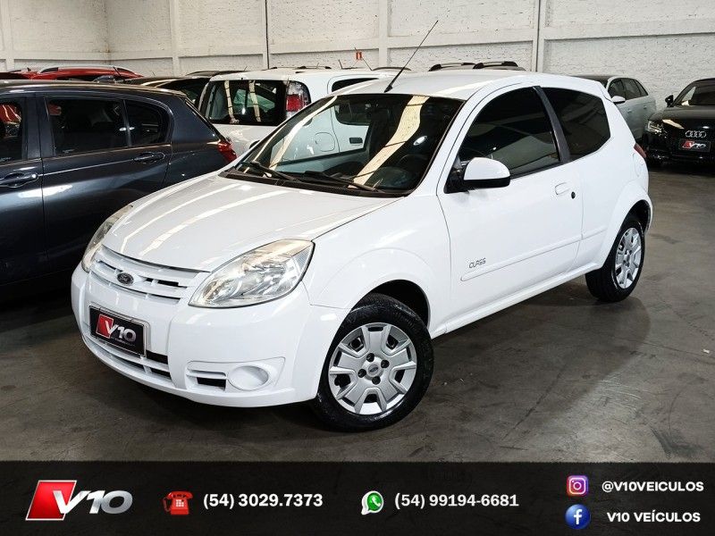 FORD KA 1.0 MPI CLASS 8V 2011/2011 V10 VEÍCULOS CAXIAS DO SUL / Carros no Vale