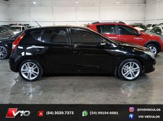 HYUNDAI I30 2.0 MPI 16V 2010/2011 V10 VEÍCULOS CAXIAS DO SUL / Carros no Vale