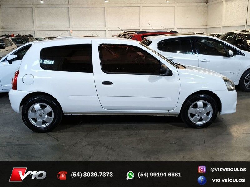 RENAULT CLIO 1.0 AUTHENTIQUE 16V 2012/2013 V10 VEÍCULOS CAXIAS DO SUL / Carros no Vale