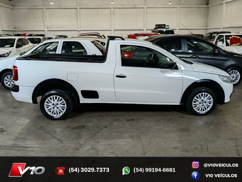 VOLKSWAGEN SAVEIRO 1.6 MI CS 8V G.III 2012/2013 V10 VEÍCULOS CAXIAS DO SUL / Carros no Vale