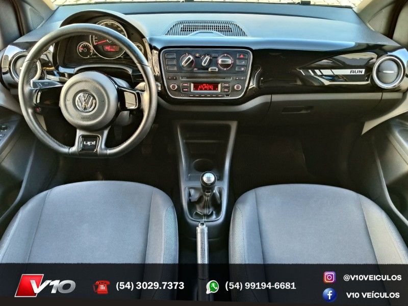 VOLKSWAGEN UP 1.0 MPI RUN UP 12V 2016/2017 V10 VEÍCULOS CAXIAS DO SUL / Carros no Vale