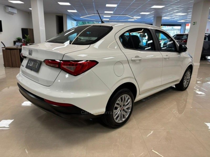 FIAT CRONOS 1.3 DRIVE 8V 2018/2019 LUIGGI AUTOMÓVEIS CARLOS BARBOSA / Carros no Vale