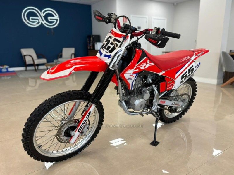 Honda Motos CRF 230F 2014/2015 LUIGGI AUTOMÓVEIS CARLOS BARBOSA / Carros no Vale Honda Motos CRF 230F 2014/2015 LUIGGI AUTOMÓVEIS CARLOS BARBOSA / Carros no Vale