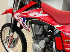 Honda Motos CRF 230F 2014/2015 LUIGGI AUTOMÓVEIS CARLOS BARBOSA / Carros no Vale