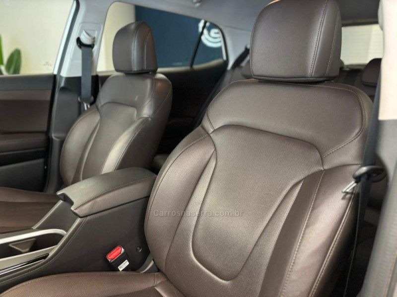 HYUNDAI CRETA 1.0 PLATINUM TURBO 12V 2022/2022 LUIGGI AUTOMÓVEIS CARLOS BARBOSA / Carros no Vale