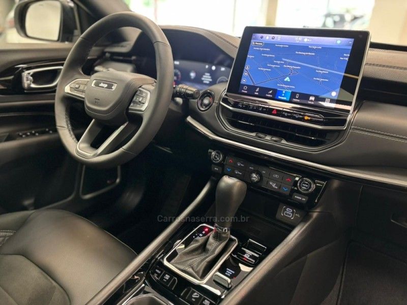 JEEP COMPASS 2.0 BLACKHAWK 4 TURBO 2025/2026 LUIGGI AUTOMÓVEIS CARLOS BARBOSA / Carros no Vale