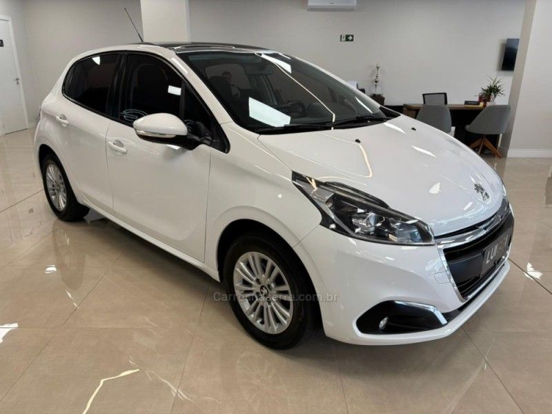 PEUGEOT 208 1.6 ALLURE 16V 2017/2018 LUIGGI AUTOMÓVEIS CARLOS BARBOSA / Carros no Vale