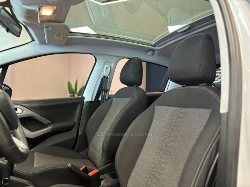 PEUGEOT 208 1.6 ALLURE 16V 2017/2018 LUIGGI AUTOMÓVEIS CARLOS BARBOSA / Carros no Vale