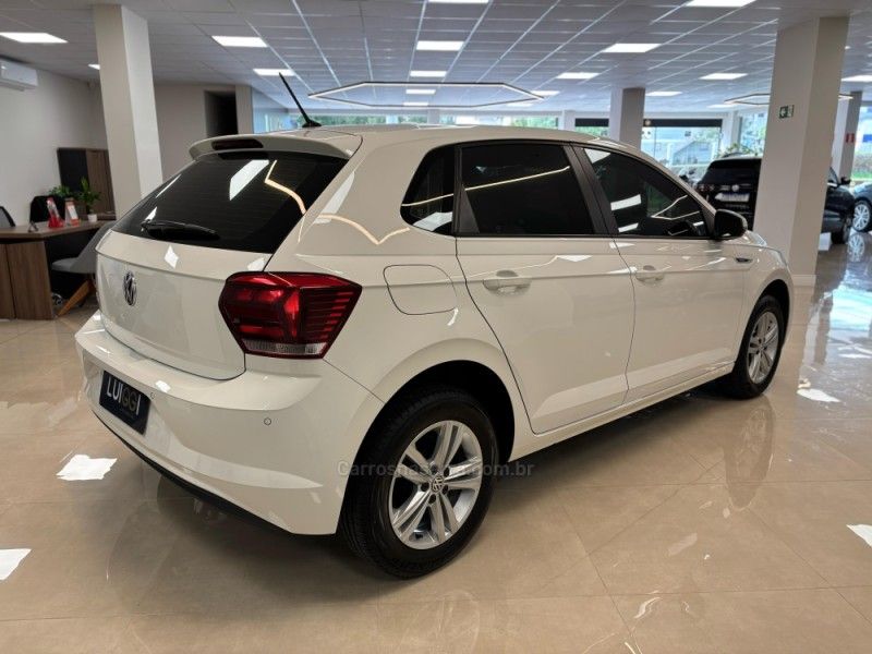 VOLKSWAGEN POLO 1.0 MPI 12V 2018/2019 LUIGGI AUTOMÓVEIS CARLOS BARBOSA / Carros no Vale