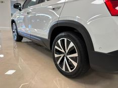 VOLKSWAGEN TAOS 1.4 16V HIGHLINE TSI 2023/2023 LUIGGI AUTOMÓVEIS CARLOS BARBOSA / Carros no Vale