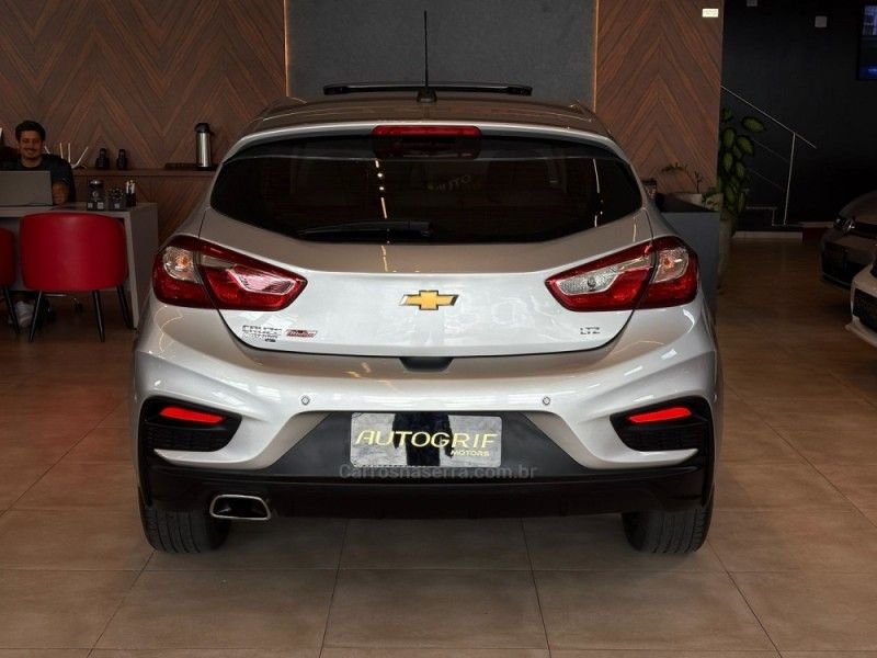 CHEVROLET CRUZE 1.4 TURBO LTZ II SPORT HATCH 16V 2018/2018 AUTOGRIF MOTORS CAMPO BOM / Carros no Vale
