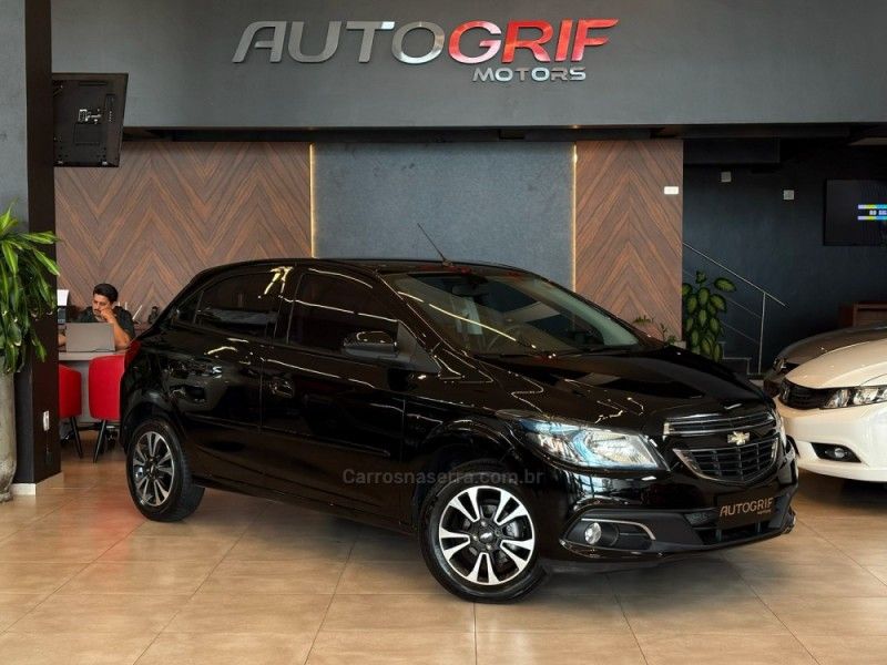CHEVROLET ONIX 1.4 MPFI LTZ 8V 2014/2014 AUTOGRIF MOTORS CAMPO BOM / Carros no Vale