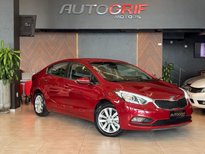 KIA CERATO 1.6 SX3 16V 2014/2014 AUTOGRIF MOTORS CAMPO BOM / Carros no Vale