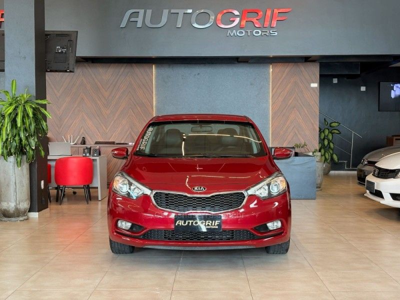 KIA CERATO 1.6 SX3 16V 2014/2014 AUTOGRIF MOTORS CAMPO BOM / Carros no Vale