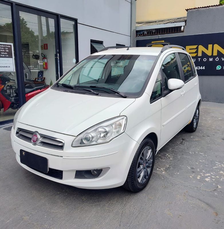 Fiat Idea ATTRACTIVE 1.4 Fire 8V 2013/2014 RENNER AUTOMÓVEIS LAJEADO / Carros no Vale