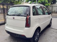 Fiat Idea ATTRACTIVE 1.4 Fire 8V 2013/2014 RENNER AUTOMÓVEIS LAJEADO / Carros no Vale