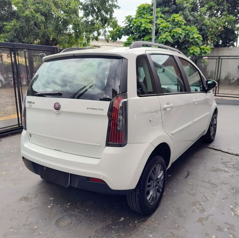 Fiat Idea ATTRACTIVE 1.4 Fire 8V 2013/2014 RENNER AUTOMÓVEIS LAJEADO / Carros no Vale