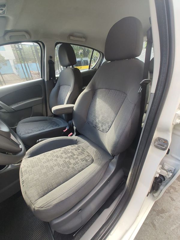Fiat Palio ATTRACTIVE 1.0 EVO Fire 8v 2012/2013 RENNER AUTOMÓVEIS LAJEADO / Carros no Vale