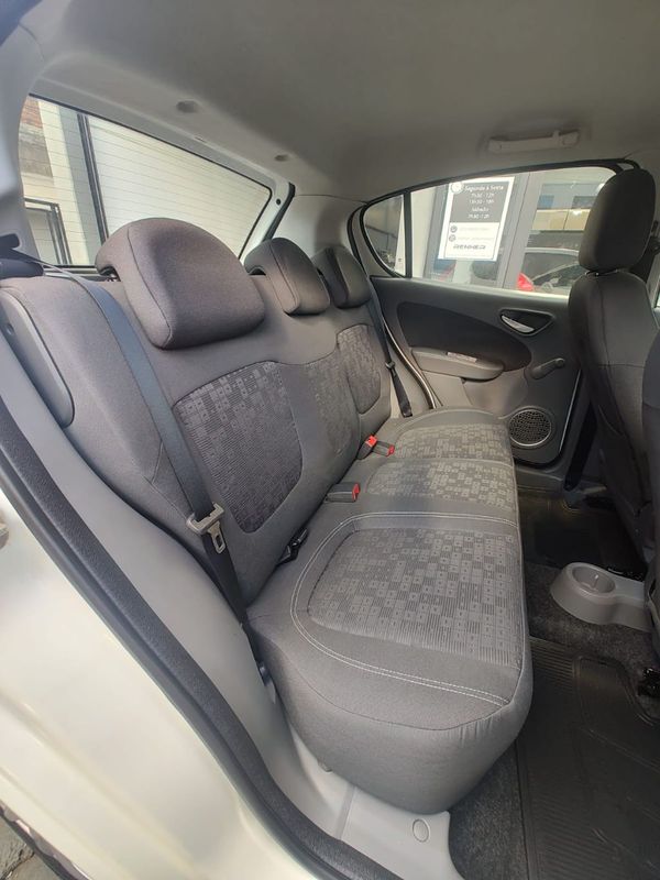 Fiat Palio ATTRACTIVE 1.0 EVO Fire 8v 2012/2013 RENNER AUTOMÓVEIS LAJEADO / Carros no Vale