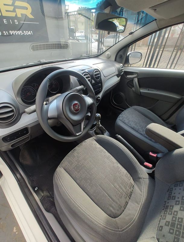 Fiat Palio ATTRACTIVE 1.0 EVO Fire 8v 2012/2013 RENNER AUTOMÓVEIS LAJEADO / Carros no Vale