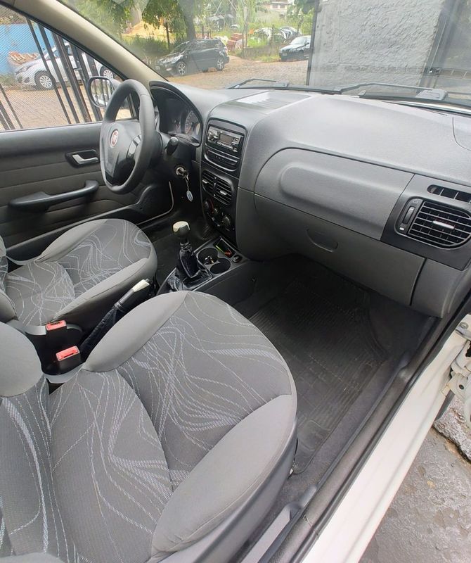 Fiat Strada Working 1.4 Mpi Fire 8V CS 2013/2013 RENNER AUTOMÓVEIS LAJEADO / Carros no Vale