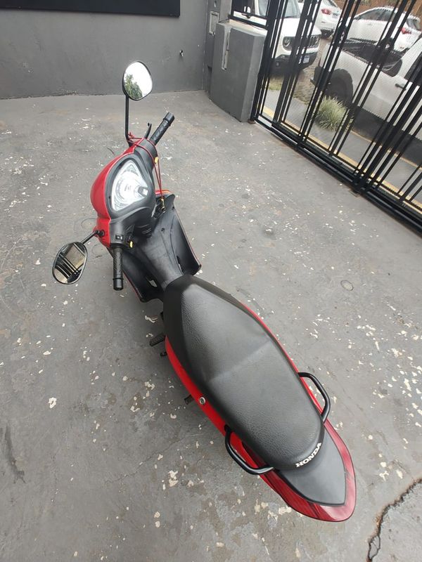 Honda Motos C 100 BIZ-ES 2013/2013 RENNER AUTOMÓVEIS LAJEADO / Carros no Vale