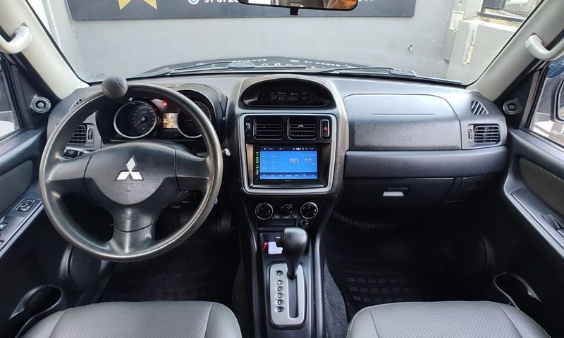 Mitsubishi Pajero TR4 2.0/ 16V 4×4 2010/2010 RENNER AUTOMÓVEIS LAJEADO / Carros no Vale