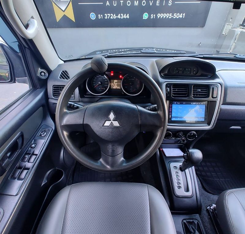 Mitsubishi Pajero TR4 2.0/ 16V 4×4 2010/2010 RENNER AUTOMÓVEIS LAJEADO / Carros no Vale