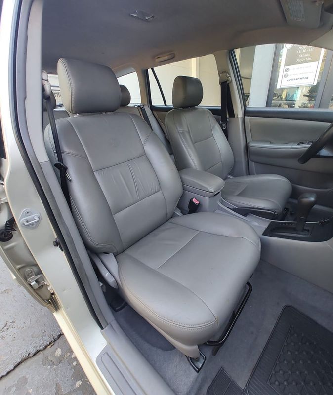 Toyota Corolla Fielder SW 1.8/ XEi 2004/2005 RENNER AUTOMÓVEIS LAJEADO / Carros no Vale