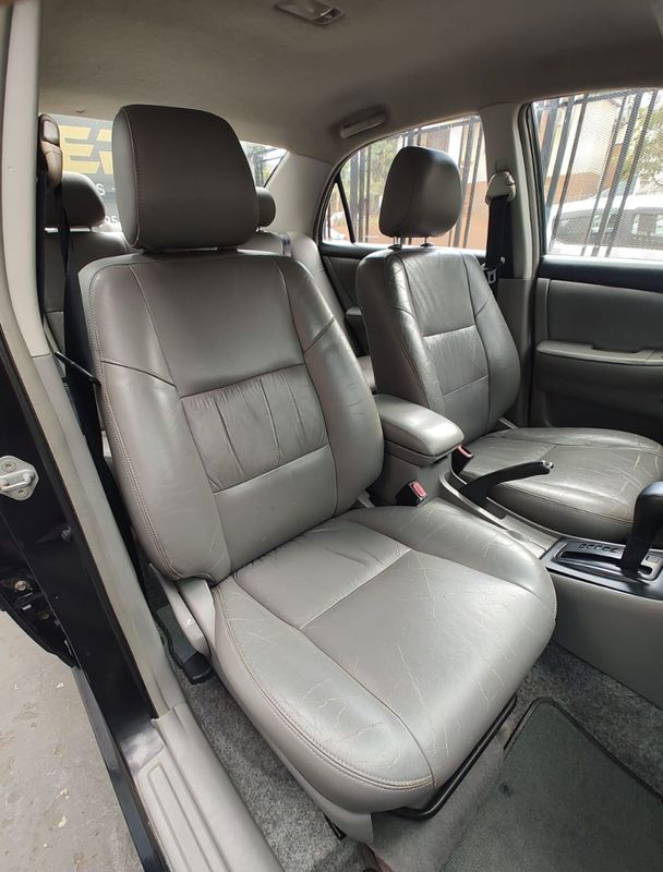 Toyota Corolla SE-G 1.8/ 16V 2005/2005 RENNER AUTOMÓVEIS LAJEADO / Carros no Vale