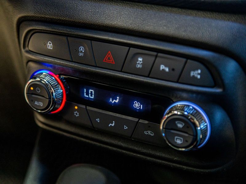 CHEVROLET TRACKER 1.2 TURBO PREMIER 2020/2021 PASTORE CAR COLLECTION BENTO GONÇALVES / Carros no Vale