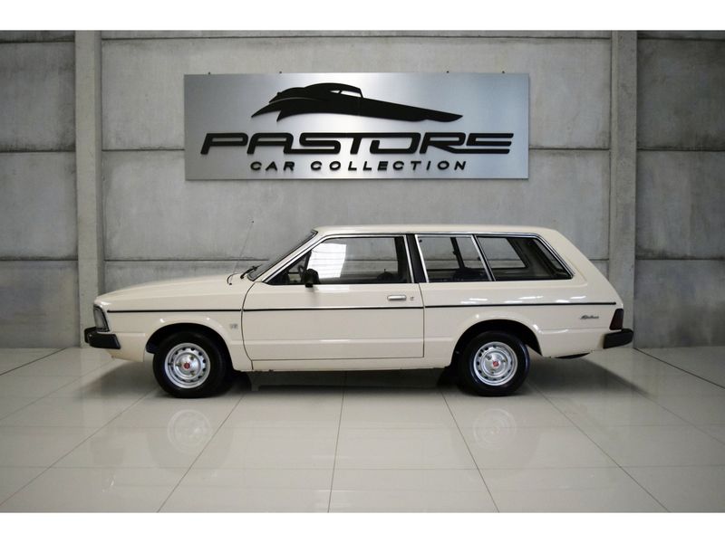 FORD BELINA 1.6 II 8V 1982/1982 PASTORE CAR COLLECTION BENTO GONÇALVES / Carros no Vale