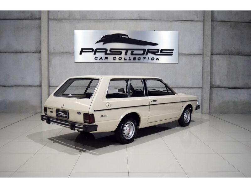FORD BELINA 1.6 II 8V 1982/1982 PASTORE CAR COLLECTION BENTO GONÇALVES / Carros no Vale