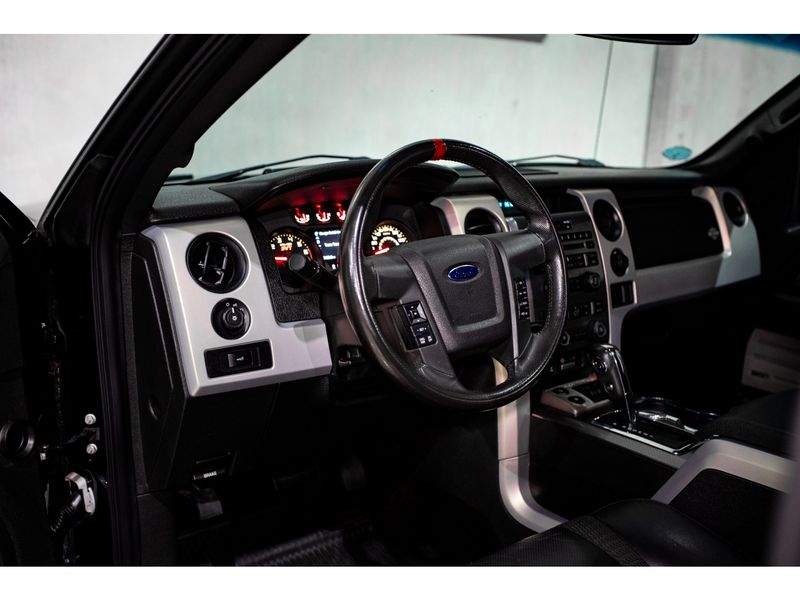 FORD F-150 6.2 SVT RAPTOR 4X4 CD V8 24V 2011/2011 PASTORE CAR COLLECTION BENTO GONÇALVES / Carros no Vale