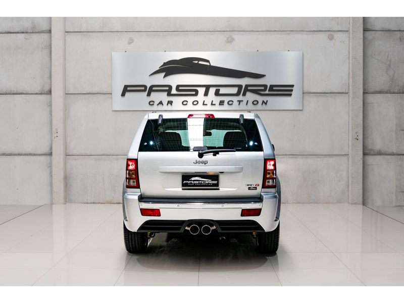 JEEP GRAND CHEROKEE 6.1 SRT HEMI 4X4 V8 16V 2006/2006 PASTORE CAR COLLECTION BENTO GONÇALVES / Carros no Vale
