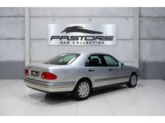 MERCEDES-BENZ E 430 4.3 ELEGANCE V8 1999/1999 PASTORE CAR COLLECTION BENTO GONÇALVES / Carros no Vale