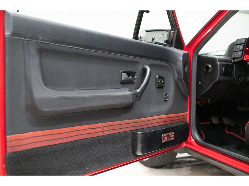 VOLKSWAGEN GOL 1.8 GTS 8V 1988/1989 PASTORE CAR COLLECTION BENTO GONÇALVES / Carros no Vale