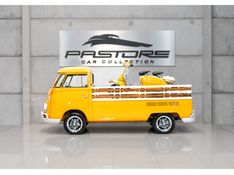 VOLKSWAGEN KOMBI 1.5 LUXO 8V 3P 1973/1973 PASTORE CAR COLLECTION BENTO GONÇALVES / Carros no Vale