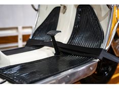 VOLKSWAGEN KOMBI 1.5 LUXO 8V 3P 1973/1973 PASTORE CAR COLLECTION BENTO GONÇALVES / Carros no Vale