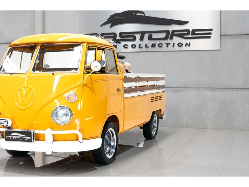 VOLKSWAGEN KOMBI 1.5 LUXO 8V 3P 1973/1973 PASTORE CAR COLLECTION BENTO GONÇALVES / Carros no Vale