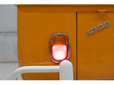 VOLKSWAGEN KOMBI 1.5 LUXO 8V 3P 1973/1973 PASTORE CAR COLLECTION BENTO GONÇALVES / Carros no Vale