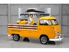 VOLKSWAGEN KOMBI 1.5 LUXO 8V 3P 1973/1973 PASTORE CAR COLLECTION BENTO GONÇALVES / Carros no Vale