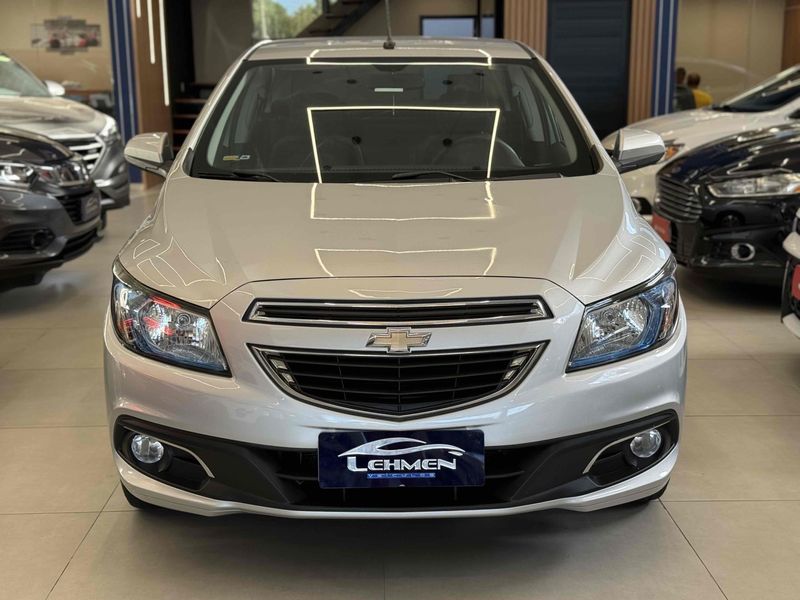 CHEVROLET PRISMA 1.4 MPFI LTZ 8V 2015/2016 LEHMEN VEÍCULOS VENÂNCIO AIRES / Carros no Vale