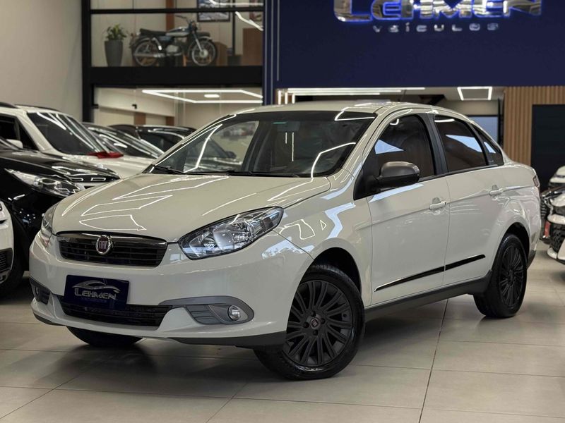 FIAT GRAND SIENA 1.6 MPI ESSENCE 16V AUTOMATIZADO 2015/2016 LEHMEN VEÍCULOS VENÂNCIO AIRES / Carros no Vale