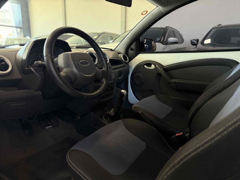 FORD KA 1.0 MPI 8V 2012/2013 LEHMEN VEÍCULOS VENÂNCIO AIRES / Carros no Vale